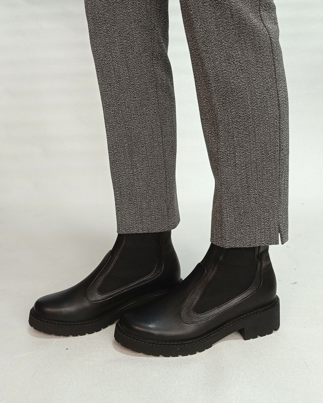 Holly %100 Deri El Yapımı Chelsea Tarzı Kadın Bot