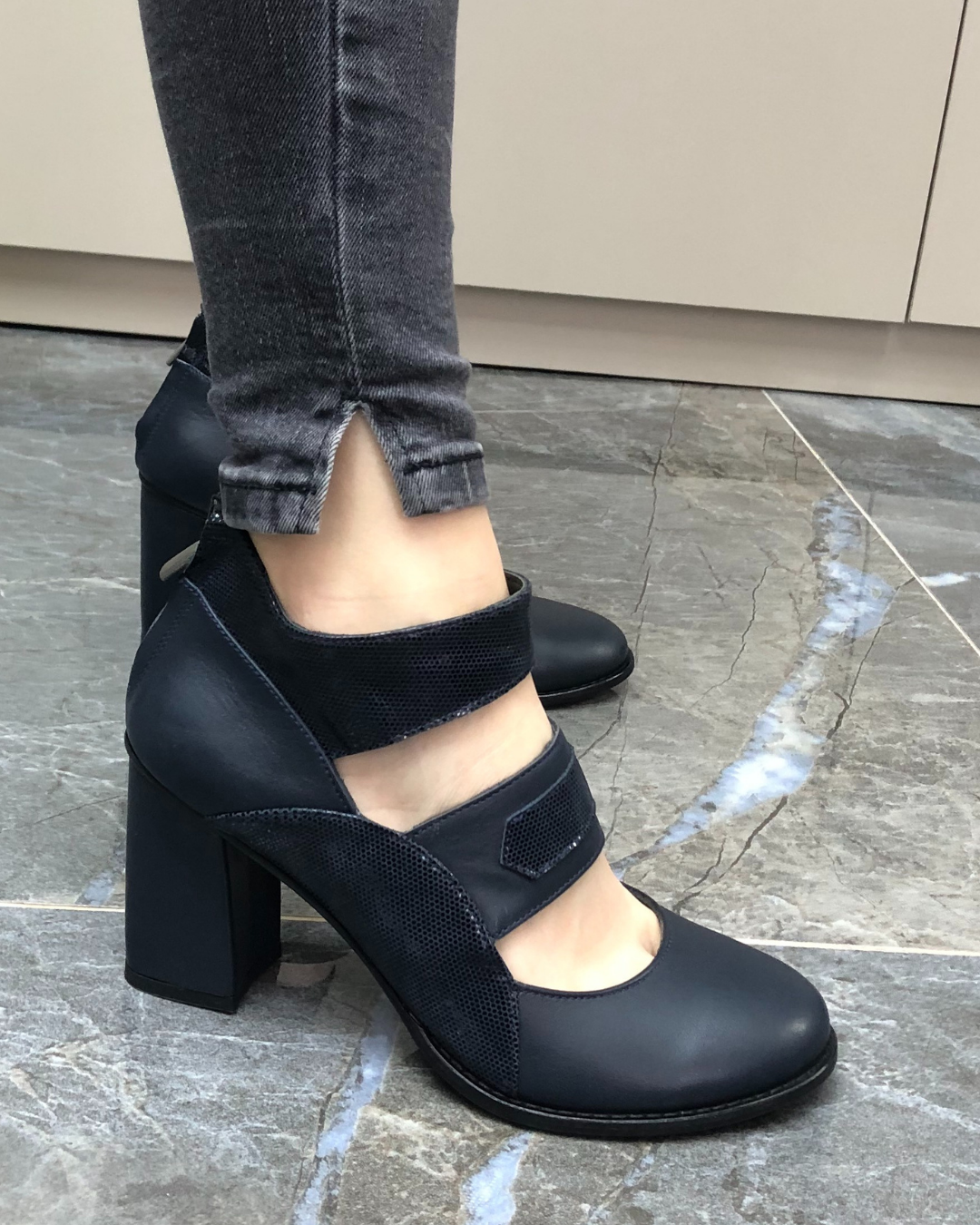 Cos 100% Leather Handmade Women's Heeled Shoes