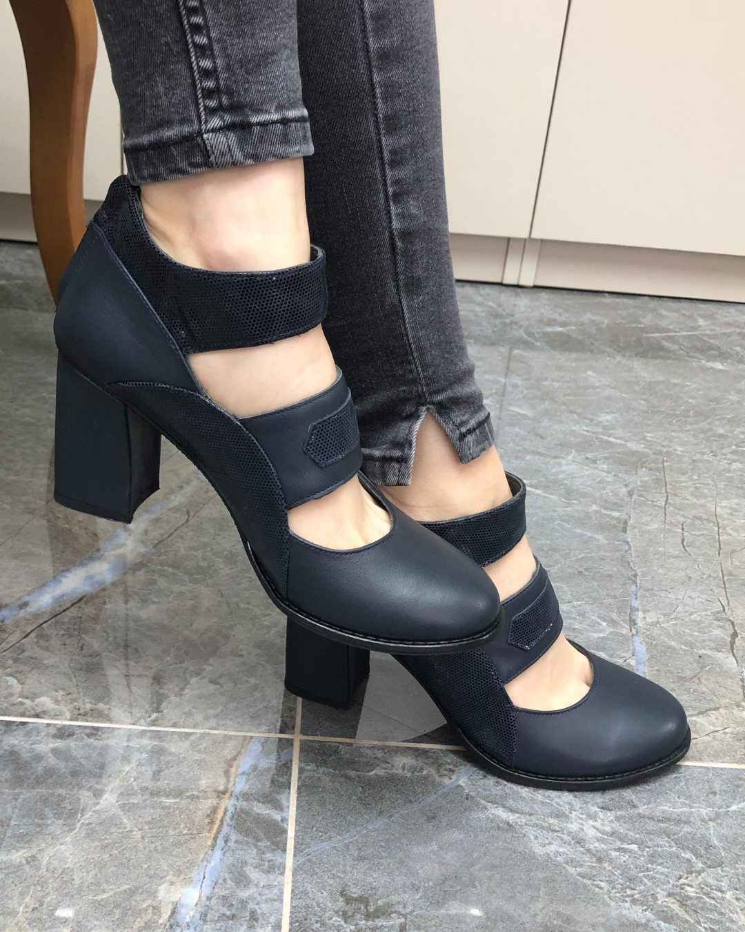 Cos 100% Leather Handmade Women's Heeled Shoes