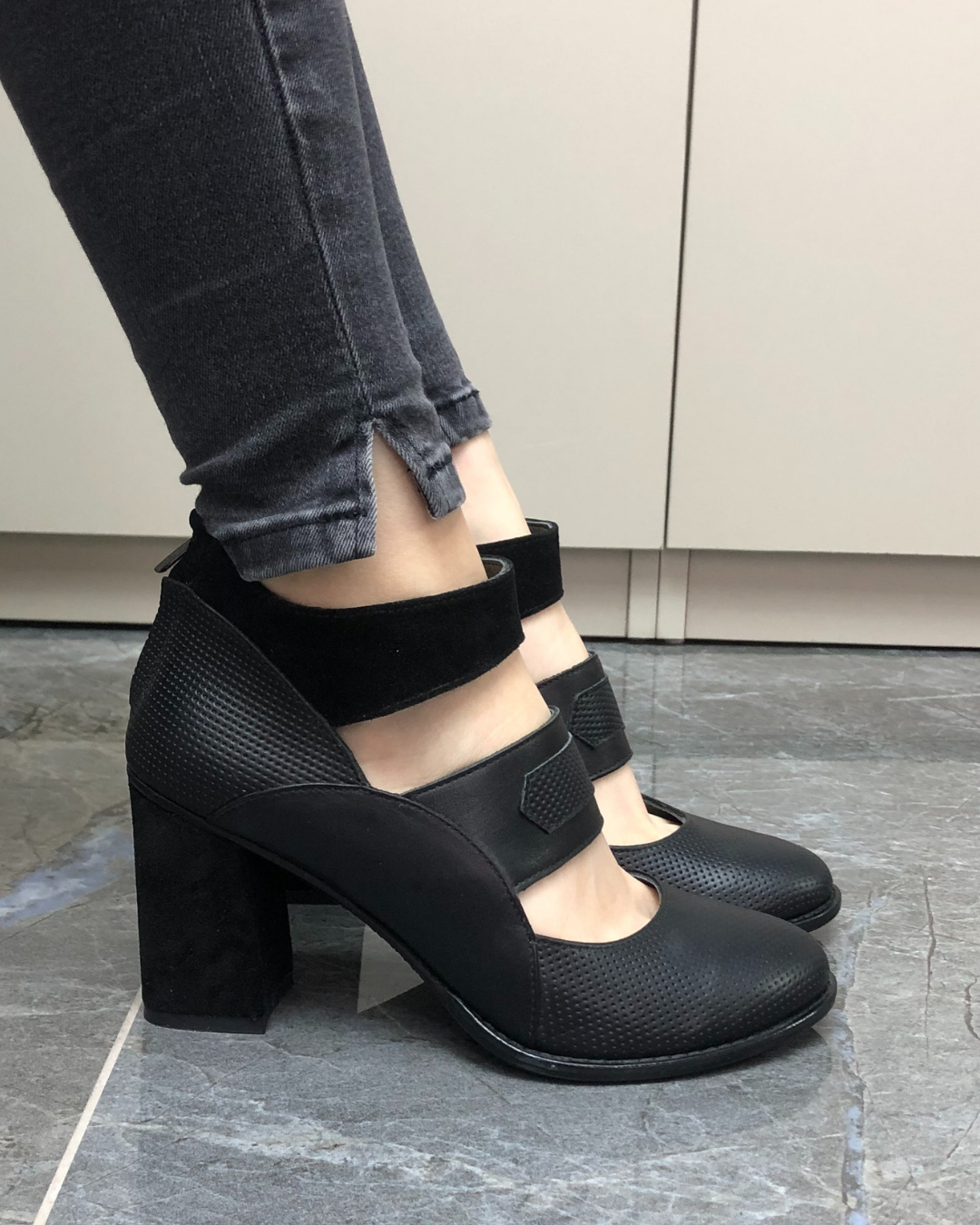 Cos 100% Leather Handmade Women's Heeled Shoes