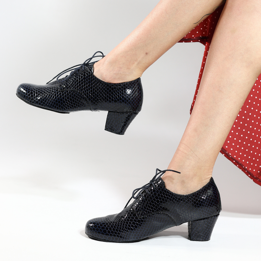 Balance %100 Deri El Yapımı Kadın Deri Çalışma Ayakkabısı