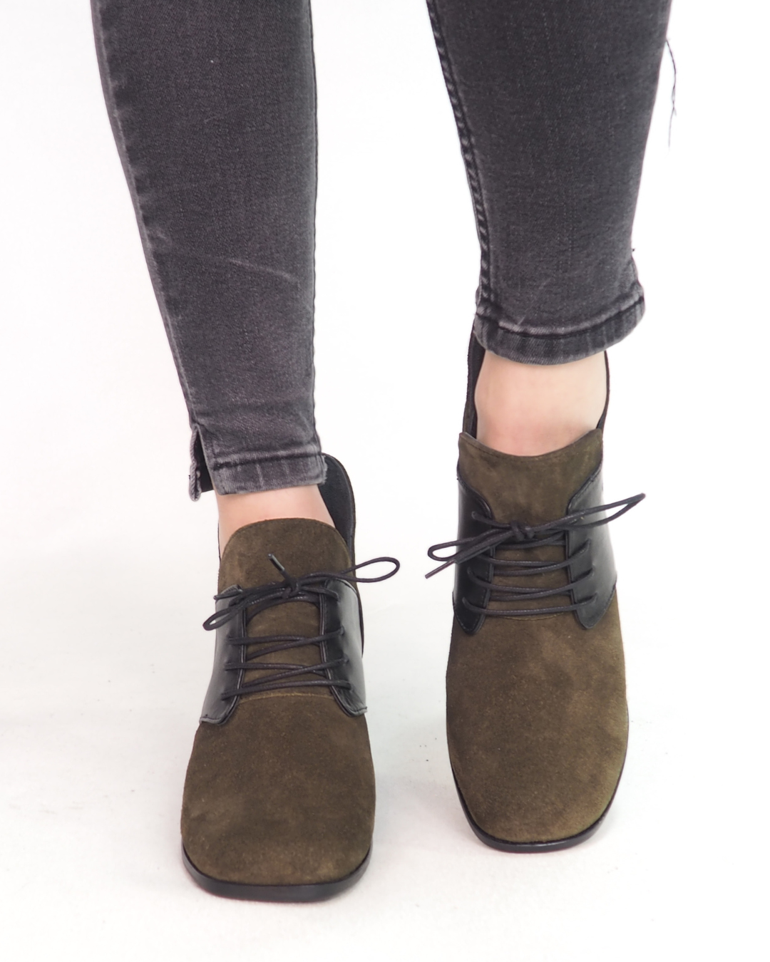 Dawn %100 Deri El Yapımı Kadın Bot