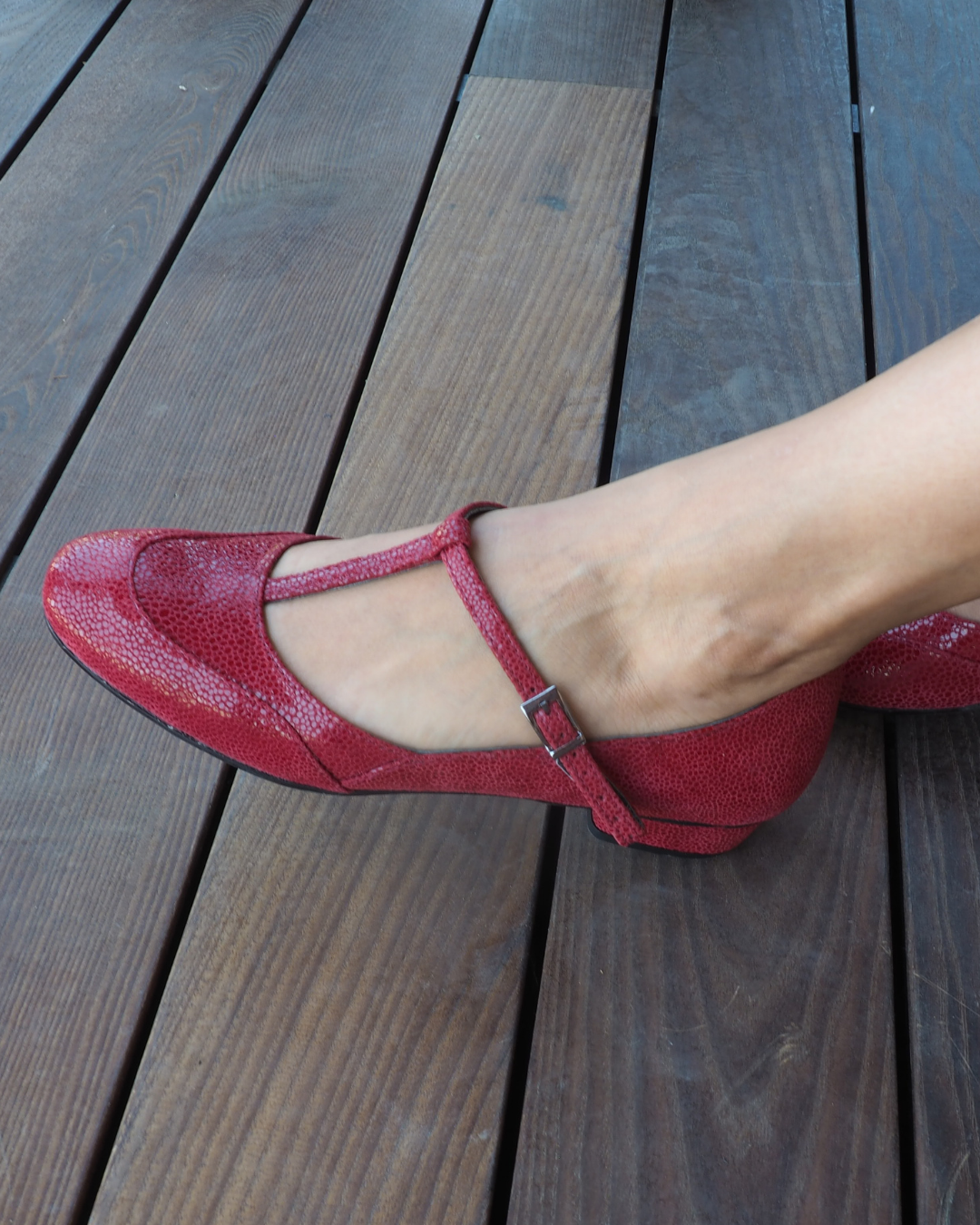 Akel %100 Deri El Yapımı Kadın Babet